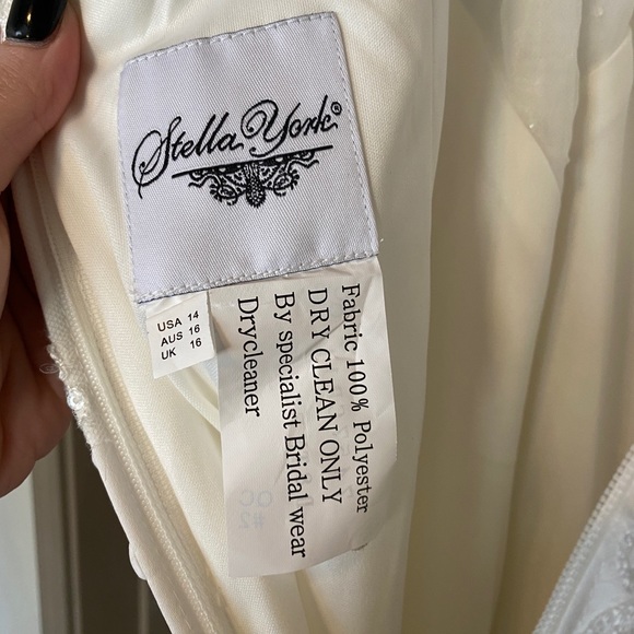Wedding Dress - Stella York - Picture 10 of 10